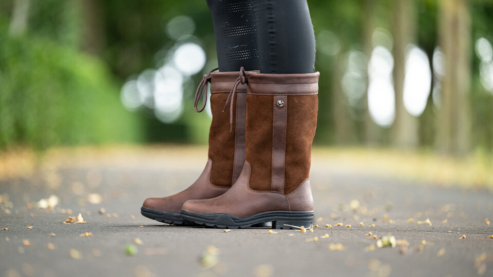 Outdoor boot