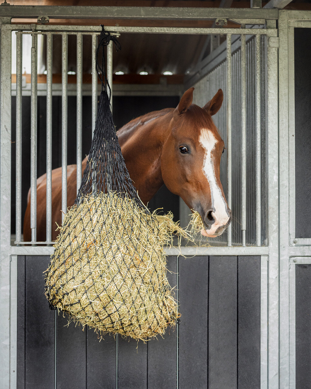 Hay bale net