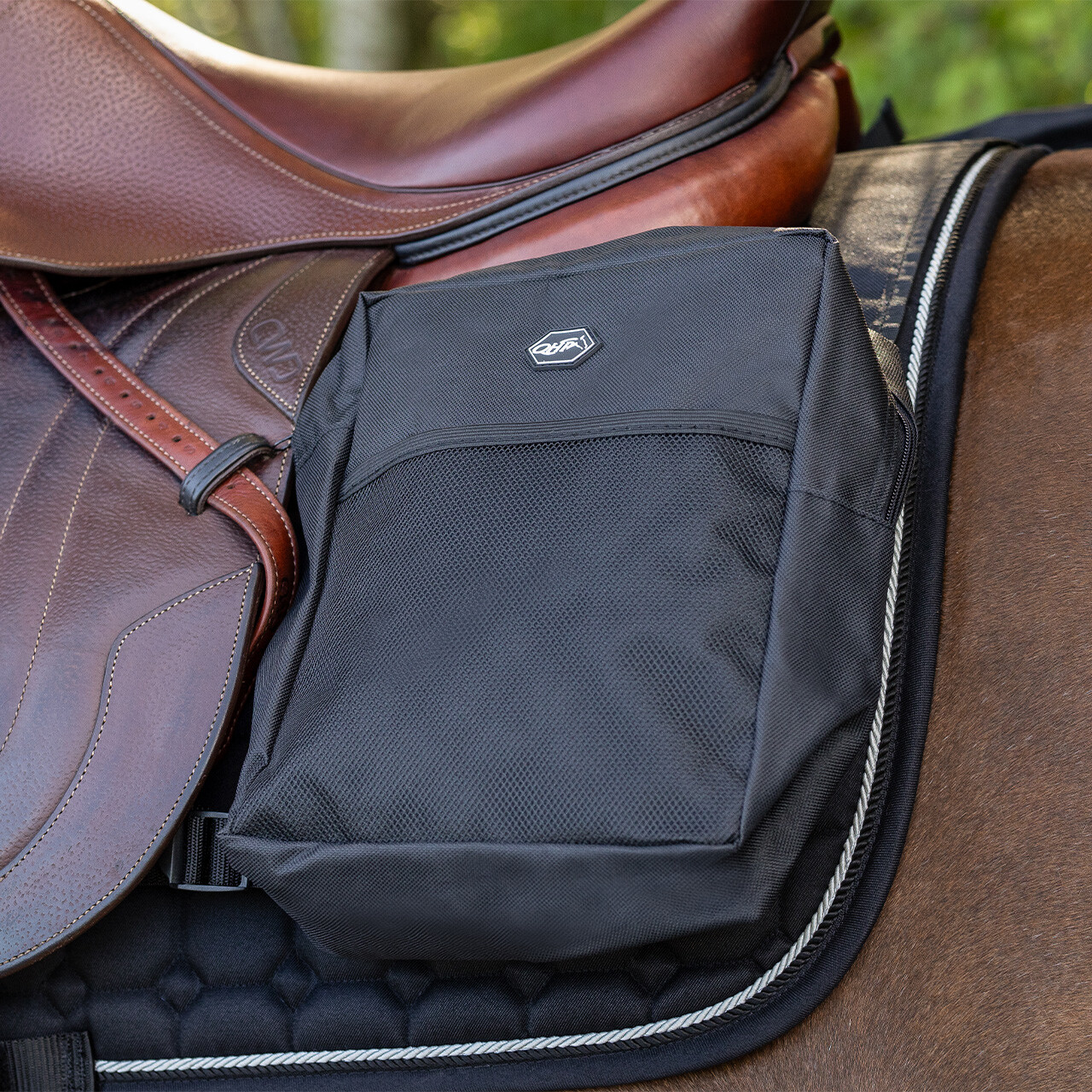 Saddle bag