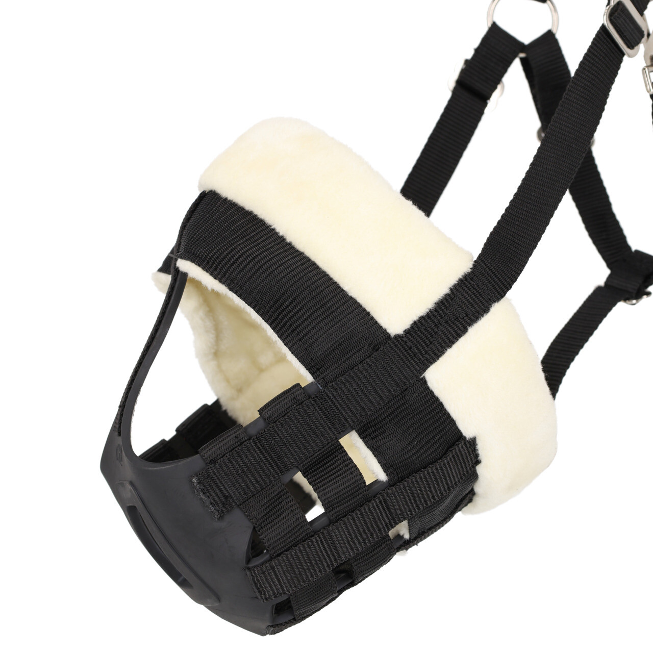 Grazemuzzle fur with nostrils