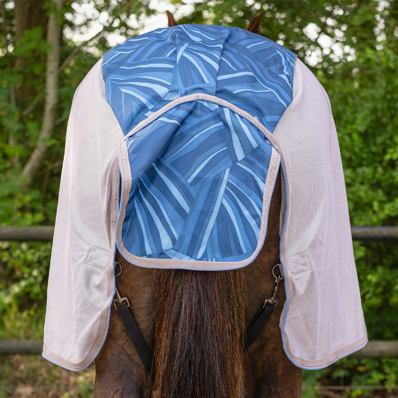 Anti-fly rug combo collection with neck