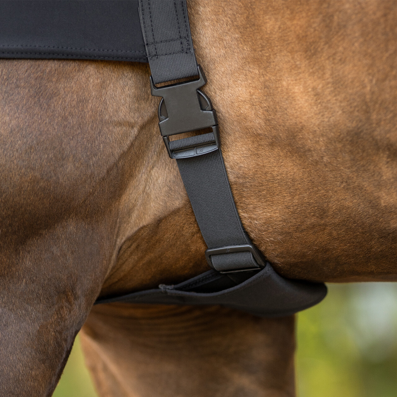 Elastic neckprotector with zipper