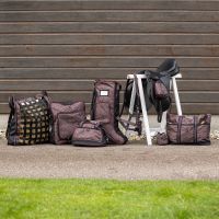 Head collar set with turnout collection