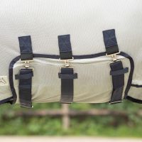 Fly rug with neck and hood