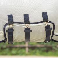 Fly rug with neck and hood