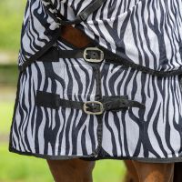 Fly rug with neck and hood