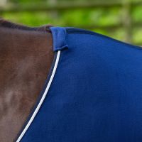 Fleece rug with ornament