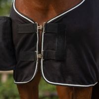 Fleece rug with ornament