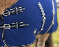 Fleece rug Shet with cross surcingles