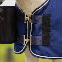 Fleece rug with ornament falabella